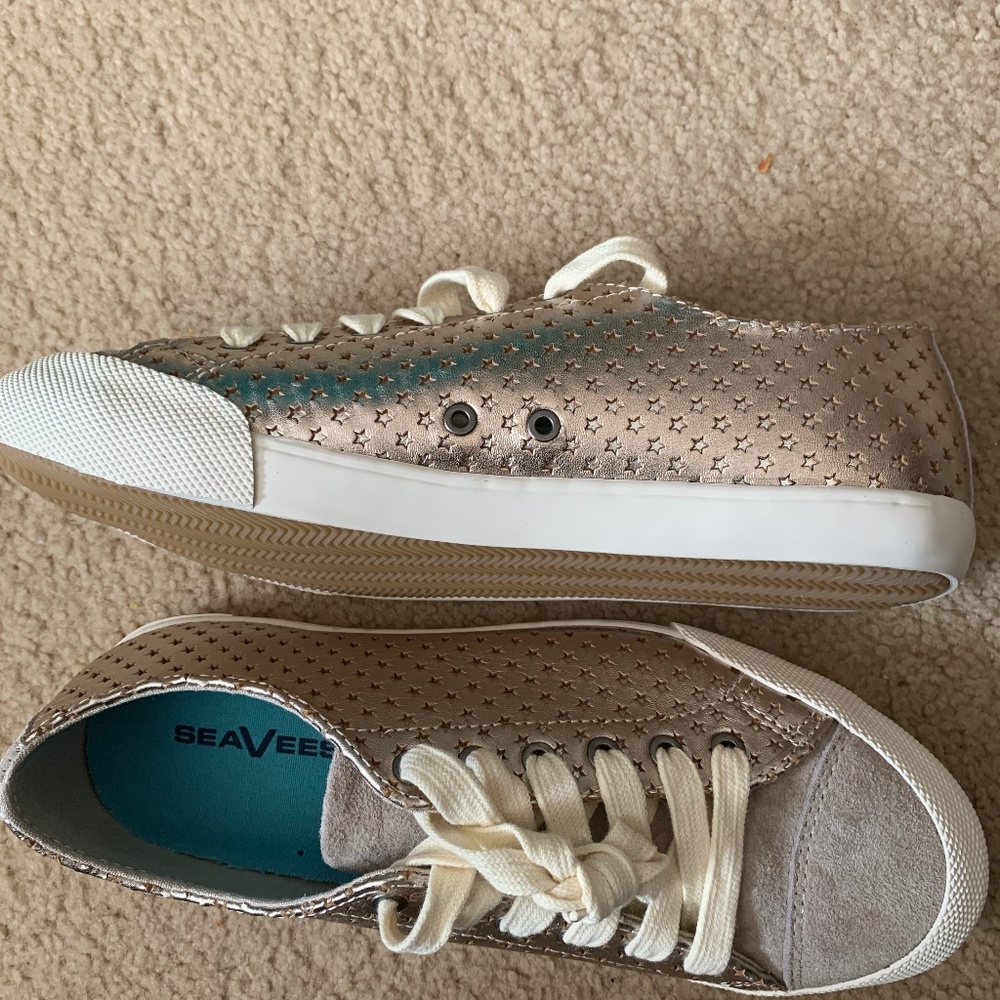 SEE BREES sneakers